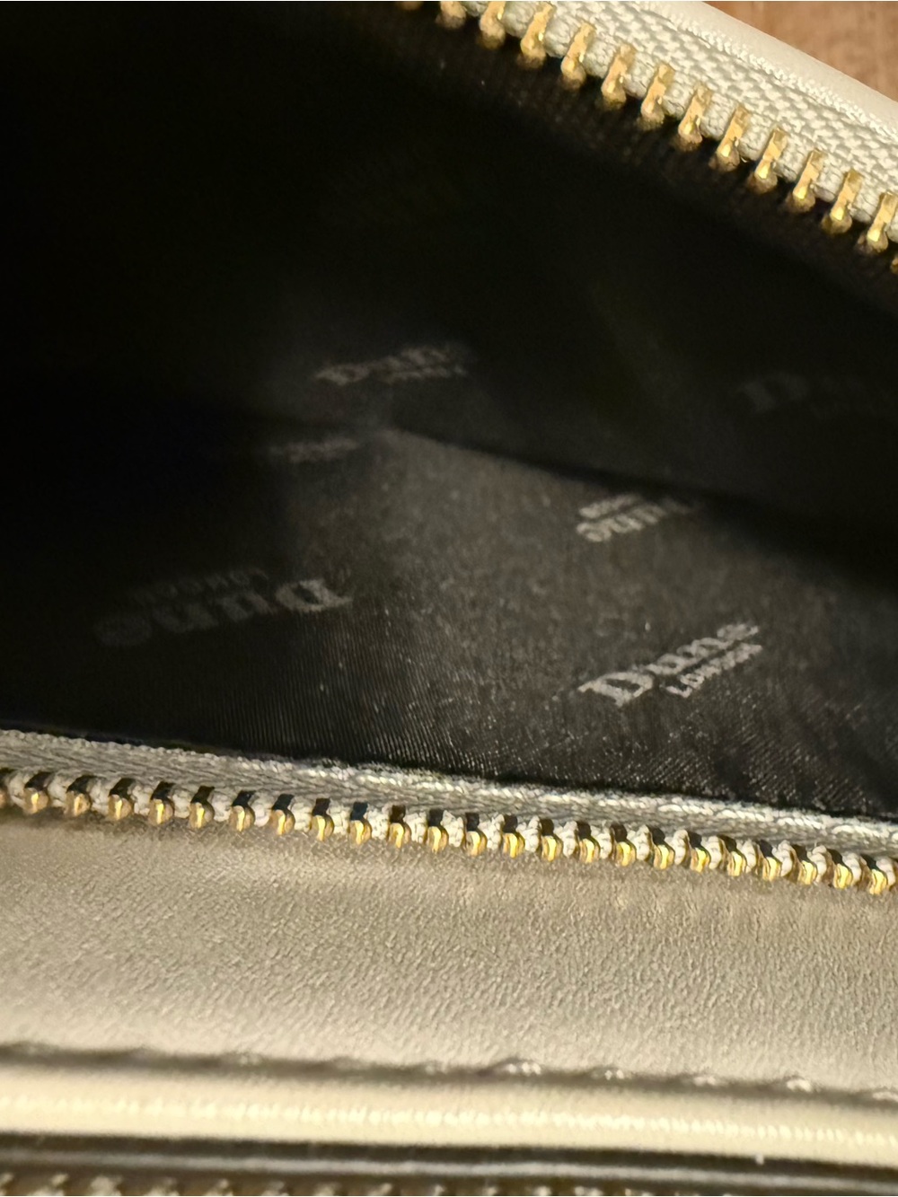Dune Gray Snake-Print Crossbody Bag with Gold Chain Accents - Picture 15 of 16
